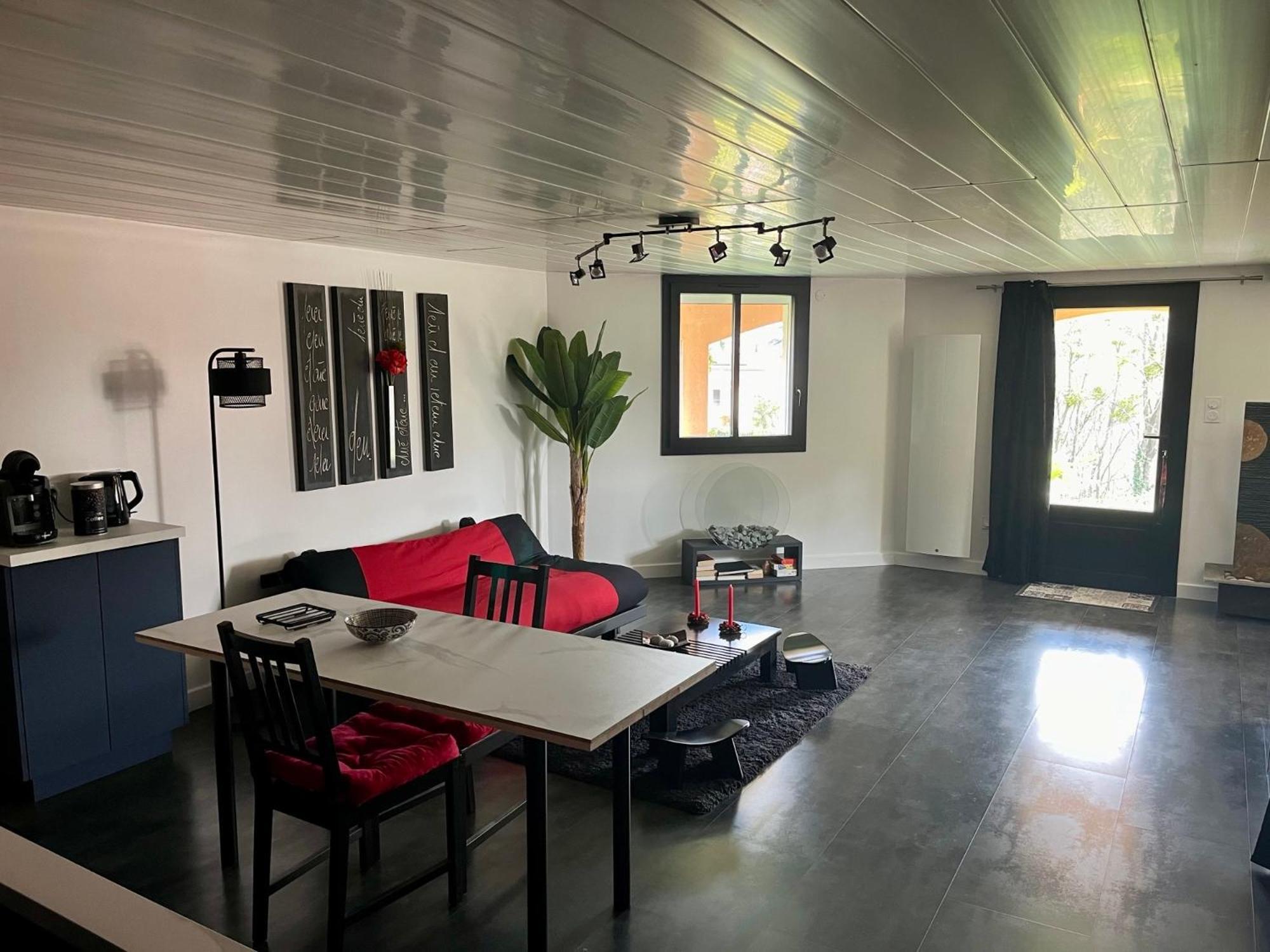 Apartamento Comme Dans Un Ecrin - T2 De 50 M² Avec Jardin, Terrasse Et Piscine Vernaison Exterior foto