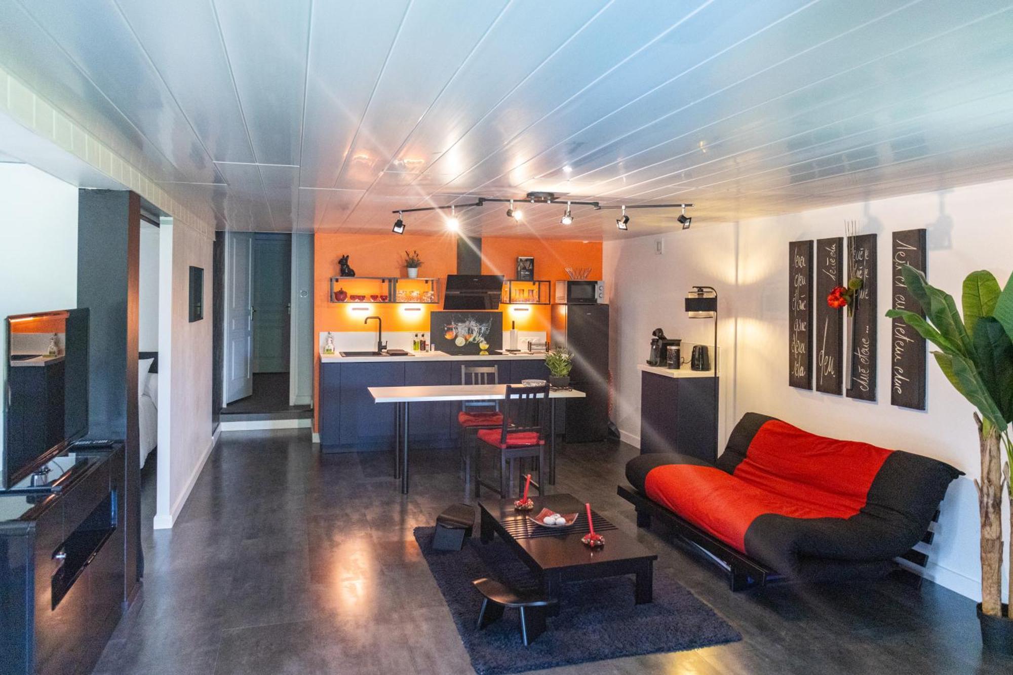 Apartamento Comme Dans Un Ecrin - T2 De 50 M² Avec Jardin, Terrasse Et Piscine Vernaison Exterior foto